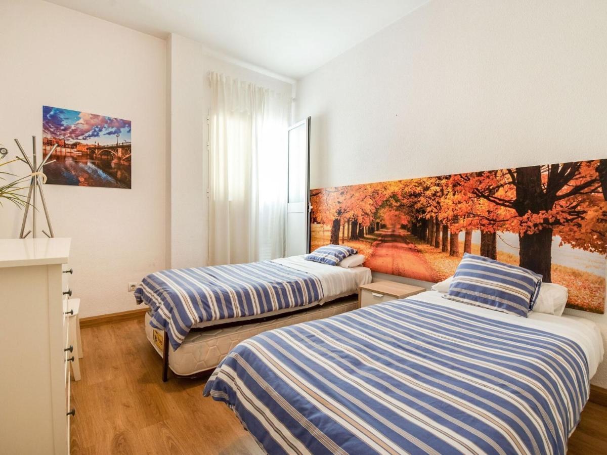 Comfy In Near Town Centre Casa de Férias Sevilha